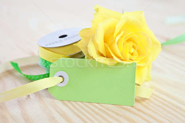 黃色 玫瑰 標籤 愛 生日 背景 商業照片 © BarbaraNeveu