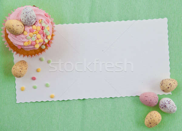 Foto stock: Pequeño · verde · colorido · huevos · de · Pascua