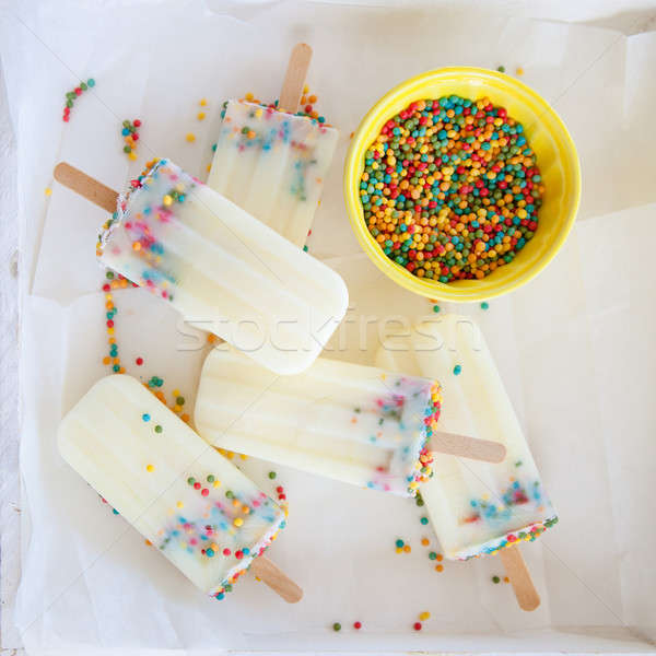Dondurulmuş ev yapımı vanilya renkli gıda yaz Stok fotoğraf © BarbaraNeveu