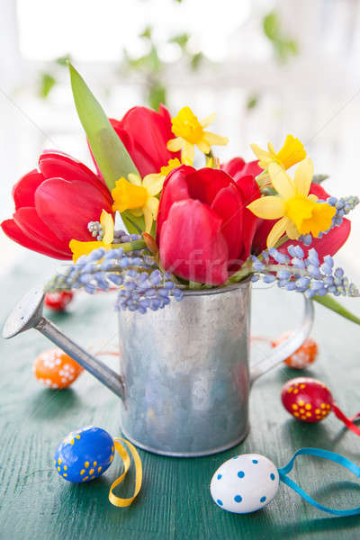 Tavaszi virágok húsvéti tojások színes pöttyös zöld kék Stock fotó © BarbaraNeveu