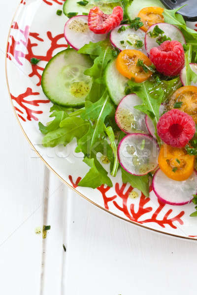 Frischen Salat Tomaten Gurken Kirschtomaten Himbeeren Stock foto © BarbaraNeveu