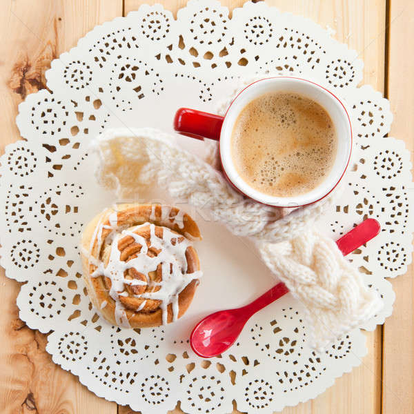 Fresh cinnamon roll and coffee Stock photo © BarbaraNeveu