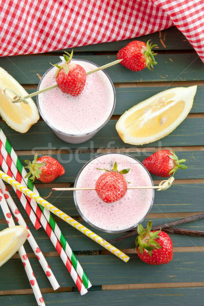 Stockfoto: Milkshake · vers · aardbeien · kleurrijk · groene · drinken