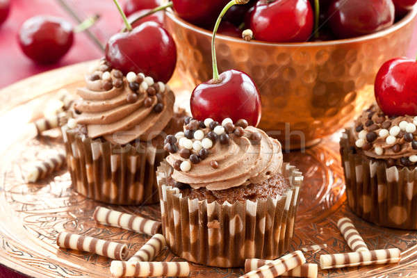 Chocolate cerezas crema frescos rojo Foto stock © BarbaraNeveu