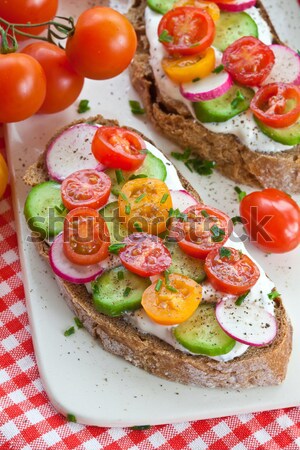 Stock fotó: Teljes · kiőrlésű · kenyér · zöldségek · krém · sajt · étel · zöld