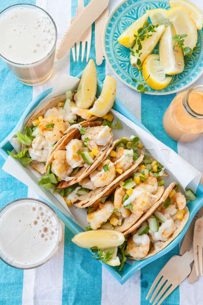 Tortilla mit Shrimps und Salat Stock photo © BarbaraNeveu