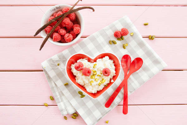 Foto stock: Arroz · con · leche · frambuesas · tazón · frescos · alimentos · corazón