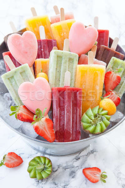 Hausgemachte Eis eingefroren unterschiedlich Aromen Obst Stock foto © BarbaraNeveu