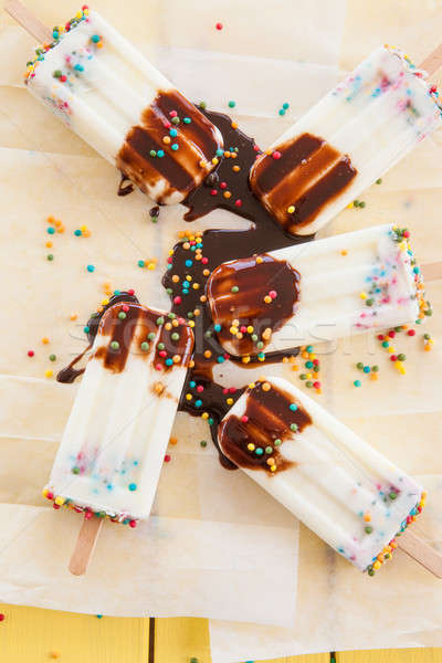 Zamrożone domowej roboty wanilia kolorowy żywności czekolady Zdjęcia stock © BarbaraNeveu