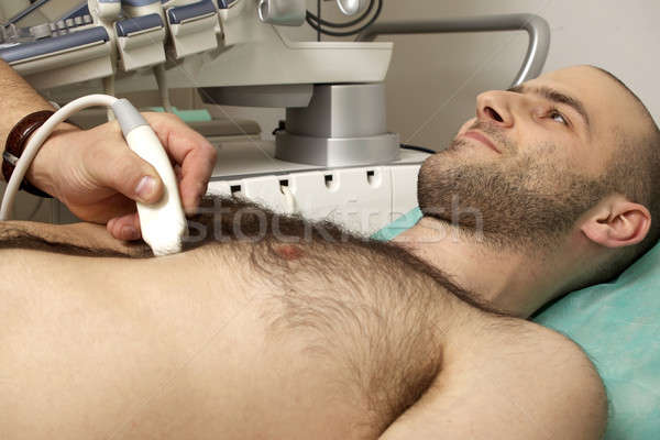 Ultrasuoni test giovani uomini ufficio cuore Foto d'archivio © bartekwardziak