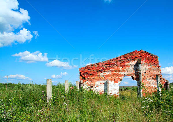 Foto stock: Destruido · pared · campo · cielo · primavera · pintura