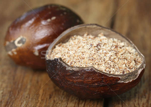 Nootmuskaat Spice houten oppervlak voedsel geneeskunde Stockfoto © bdspn