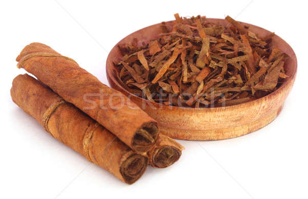 [[stock_photo]]: Sécher · tabac · laisse · blanche · feuille · ferme