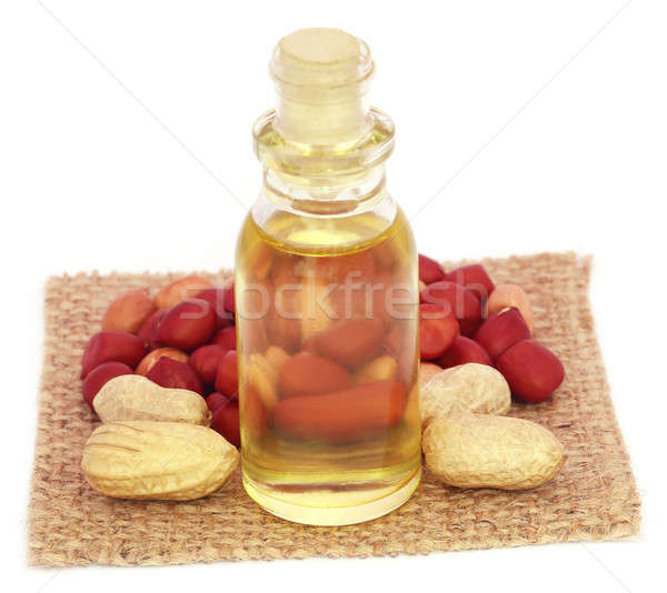 Frischen Erdnüsse Speiseöl weiß Papier Obst Stock foto © bdspn