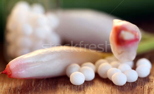 Homeopatie floare medical plantă Imagine de stoc © bdspn