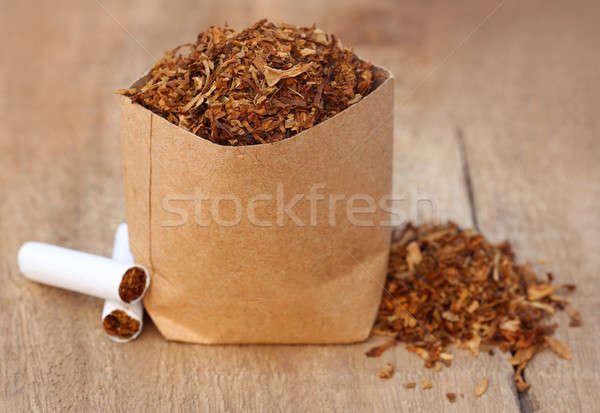 Séché tabac laisse cigarette bois surface [[stock_photo]] © bdspn