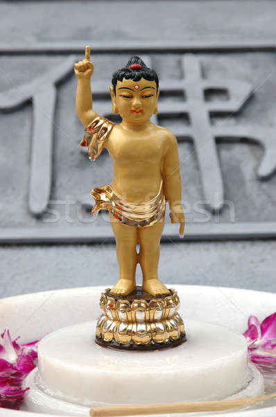Altın Buda Çin karakter Tanrı heykel Stok fotoğraf © bedo
