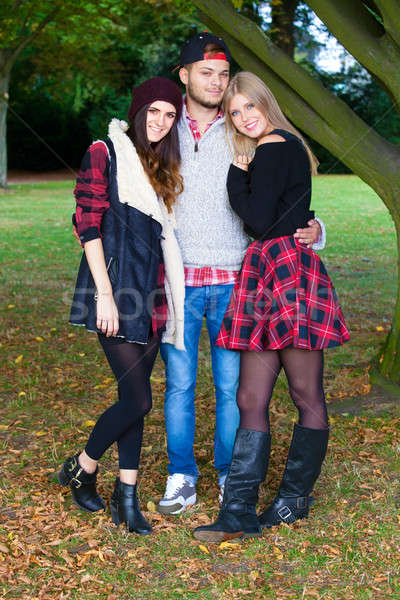 Foto stock: Moço · dois · meninas · parque · masculino · estudante