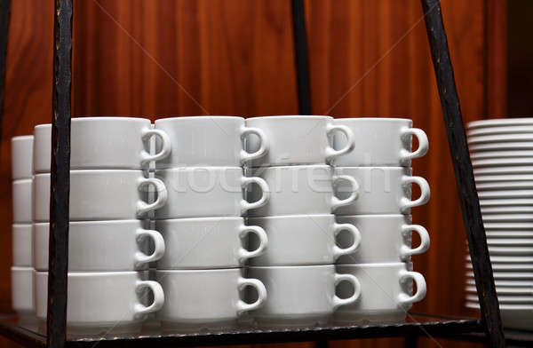 Boglya tiszta fehér kerámia csészék étterem Stock fotó © Belyaevskiy