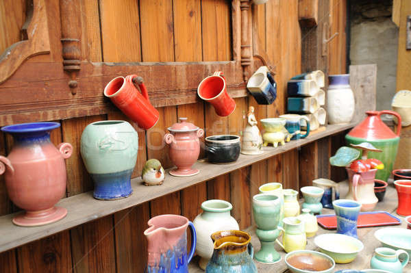 Keramik Keramik Display rustikal Tassen Stock foto © bendicks
