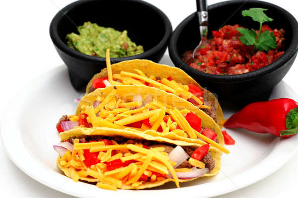 Tacos trzy kukurydza tortilla ziemi wołowiny Zdjęcia stock © bendicks