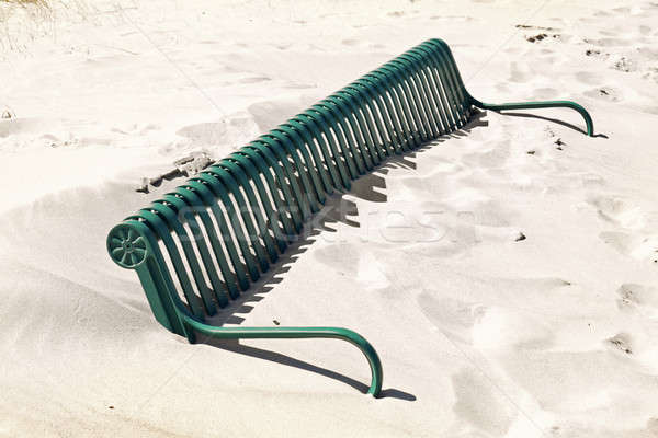 Indiana panchina coperto sabbia spiaggia Foto d'archivio © benkrut