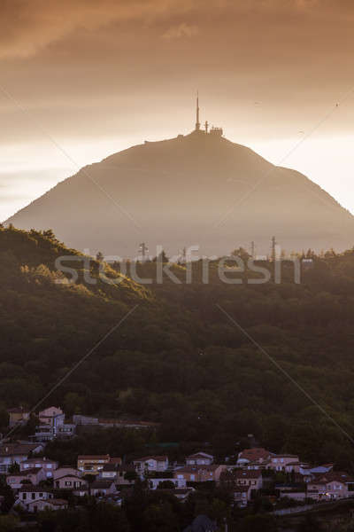 Volcan maison coucher du soleil montagne Voyage architecture [[stock_photo]] © benkrut