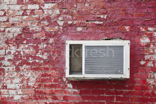 Old AC unit Stock photo © benkrut