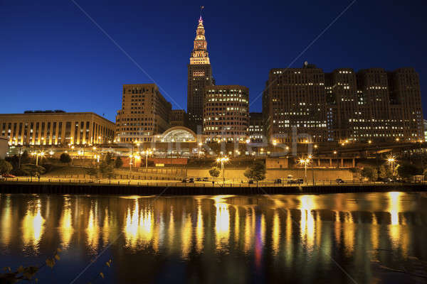Cleveland skyline at night  Stock photo © benkrut