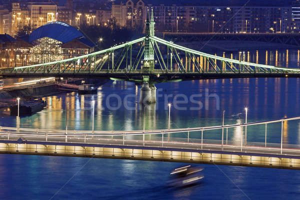 [[stock_photo]]: Liberté · pont · Budapest · Hongrie · bâtiment · ville