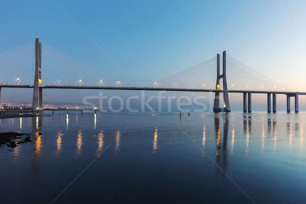 Puente castillo barrio antiguo agua Foto stock © benkrut