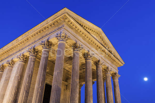 Maison Carree in Nimes Stock photo © benkrut