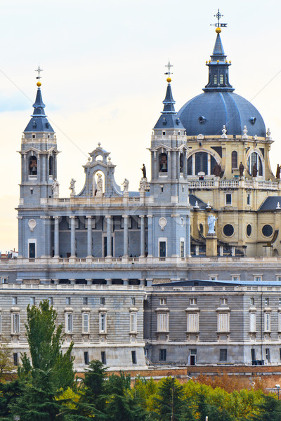 Stock fotó: Katedrális · Madrid · Spanyolország · város · kereszt · mező