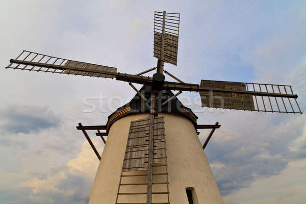 Historyczny wiatrak Austria słynny obniżyć sztuki Zdjęcia stock © Bertl123