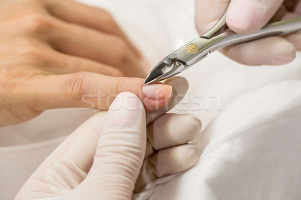 Manicure procede schoonheidssalon handen meester steriel Stockfoto © bezikus