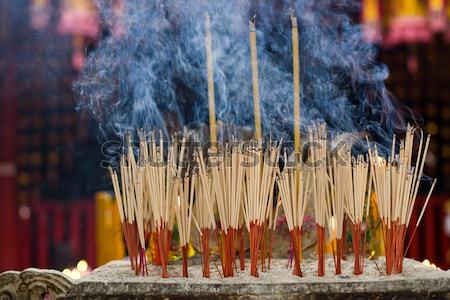 Altar templu incendiu roşu culoare Imagine de stoc © bezikus