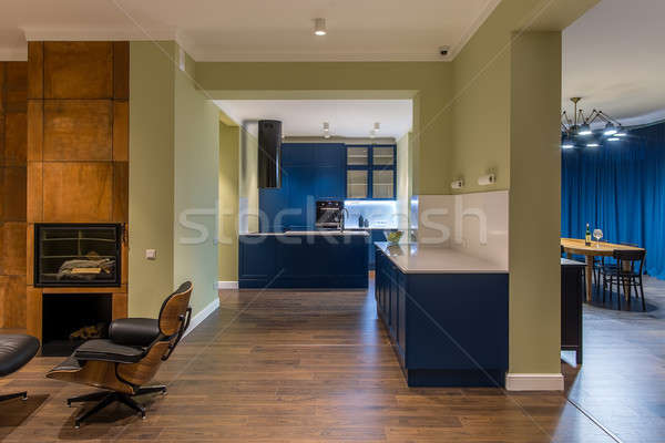 Foto stock: Interior · estilo · moderno · iluminado · moderna · azul · cocina