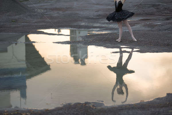 Ballerina sóder szép tükröződés víz fiatal Stock fotó © bezikus