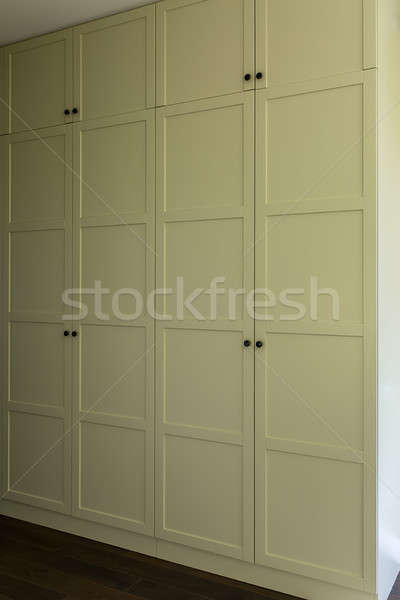 Kleiderschrank modernen Stil gelb wenig schwarz Stock Stock foto © bezikus