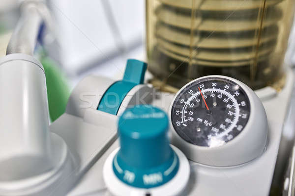 Anestezie maşină fotografie oxigen Imagine de stoc © bezikus