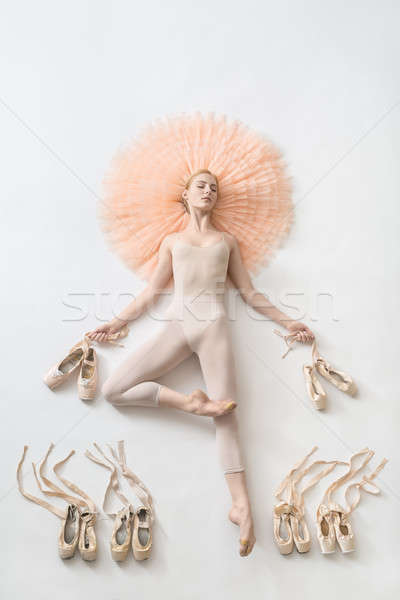 Ballerina Lügen Studio erstaunlich Stock foto © bezikus