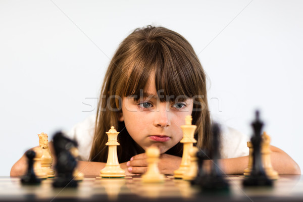 Foto stock: Menina · jogar · xadrez · jovem · caucasiano · cabelos · longos