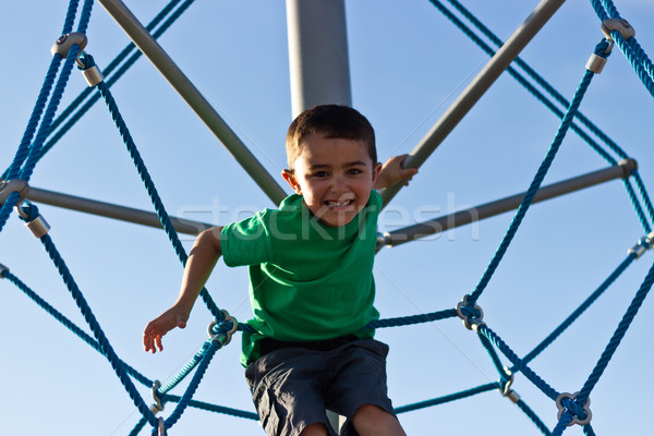 Criança jogar jogar estrutura parque menino Foto stock © bigjohn36