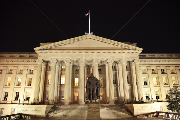 Skarbiec dział posąg Washington DC patrząc południe Zdjęcia stock © billperry