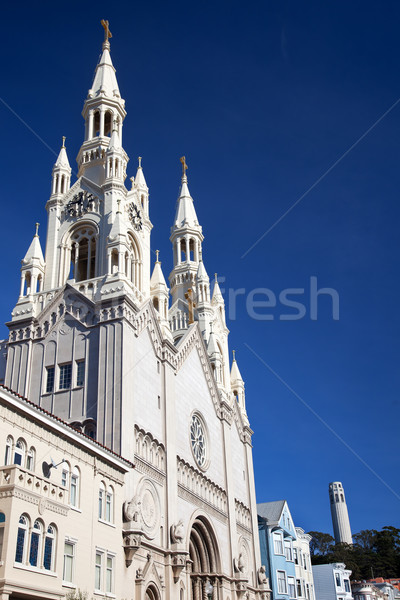 Szent katolikus templom torony házak San Francisco Stock fotó © billperry