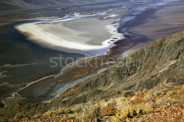 Kilátás fekete hegyek halál völgy só Stock fotó © billperry