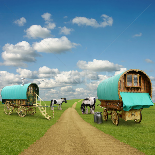 Caravan oude wolken weg paard Stockfoto © Binkski
