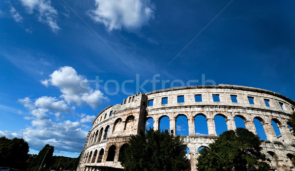 Roman Kolosseum Stadt Sonne Licht Meer Stock foto © blanaru