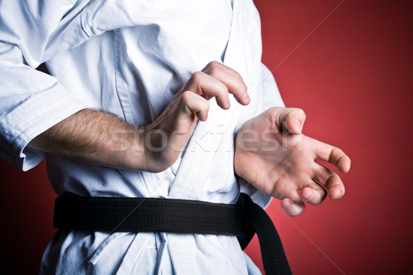 Stockfoto: Praktijk · karate · jonge · man · oefenen · Rood · sport