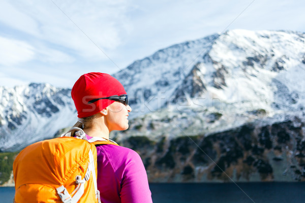 Stock fotó: Nő · természetjáró · hegyek · kirándulás · fitnessz · egészséges · életmód